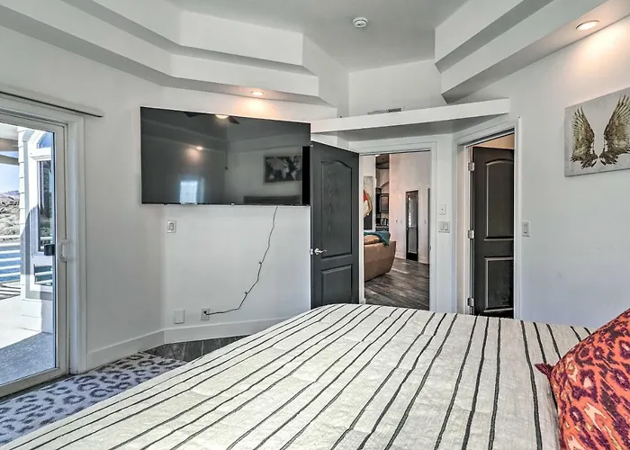 Spacious House On The Colorado River! Holiday home